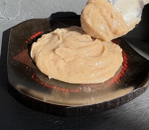 無添加くるみ餡で作るクリーミーな美味しさ、冷凍でお取り寄せが可能！